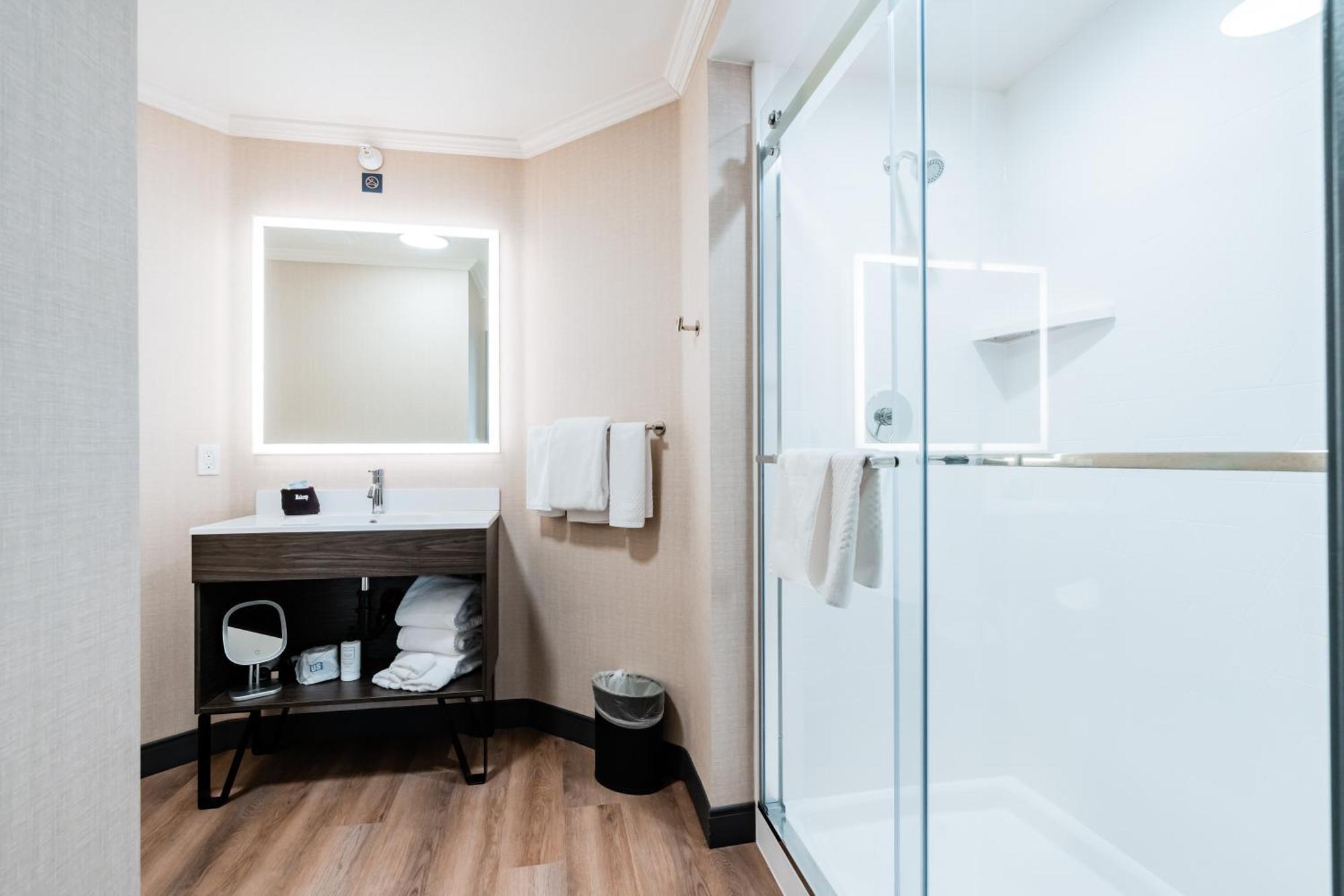 Hotel Nobo Cascade, Tapestry Collection By Hilton Exterior photo