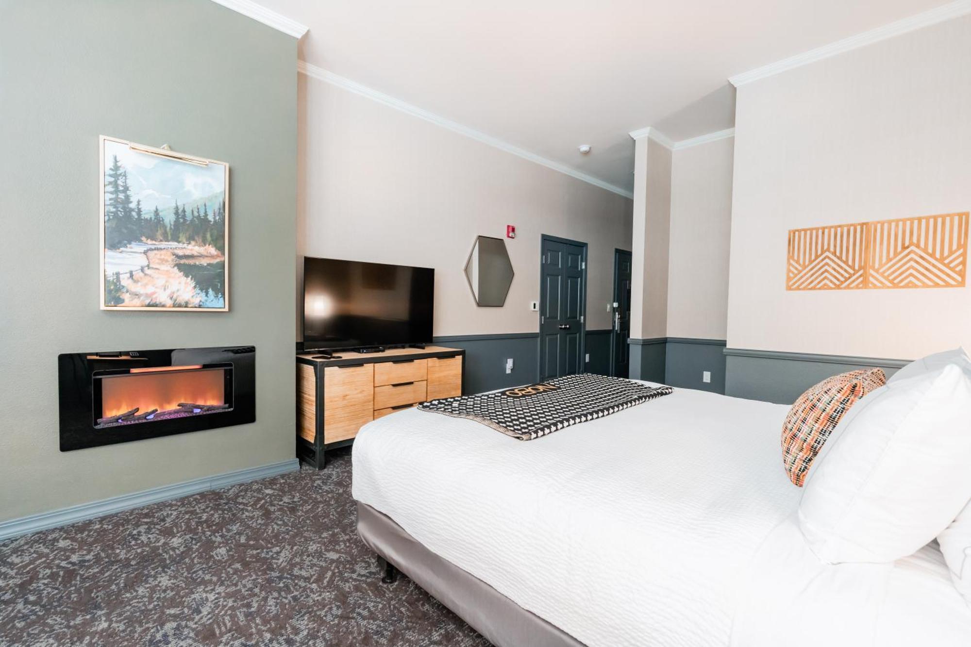 Hotel Nobo Cascade, Tapestry Collection By Hilton Exterior photo