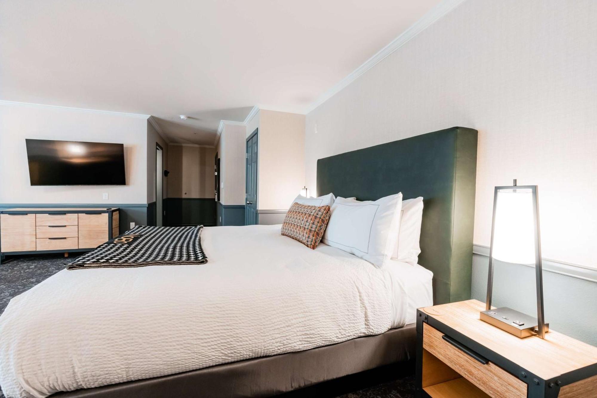 Hotel Nobo Cascade, Tapestry Collection By Hilton Exterior photo