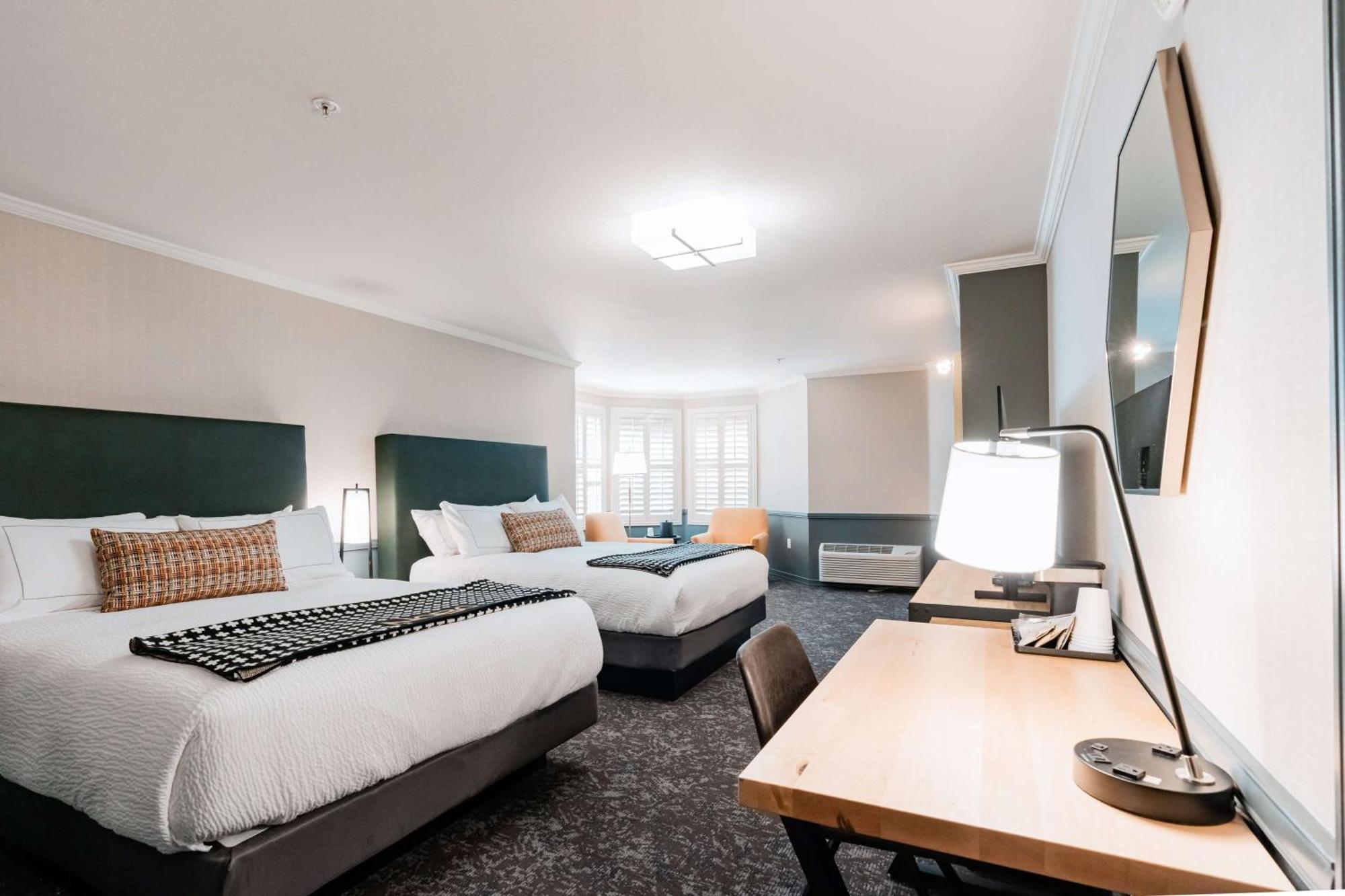 Hotel Nobo Cascade, Tapestry Collection By Hilton Exterior photo