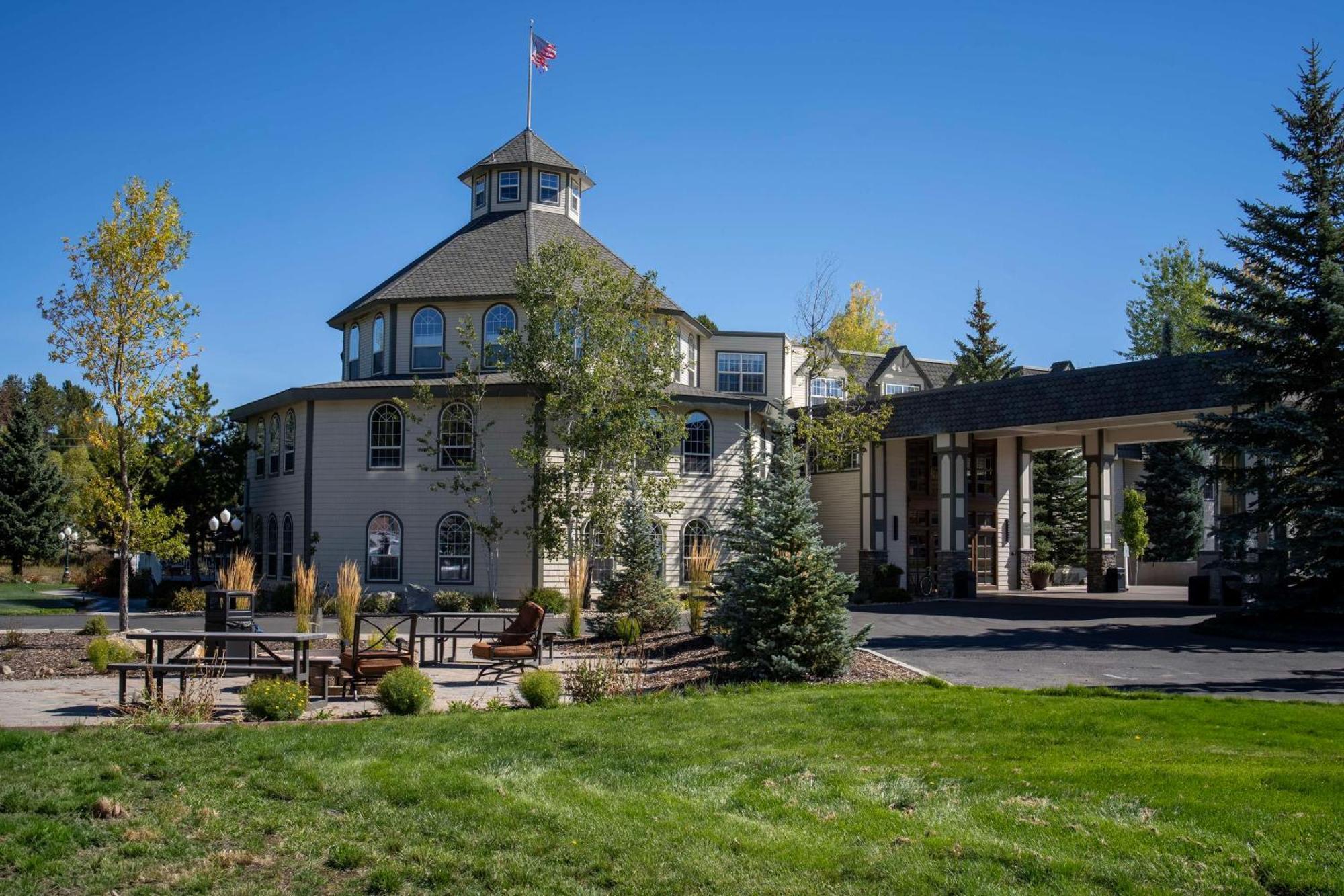 Hotel Nobo Cascade, Tapestry Collection By Hilton Exterior photo